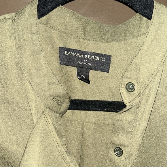 Banana Republic blouse; XS - Picture 2 of 7